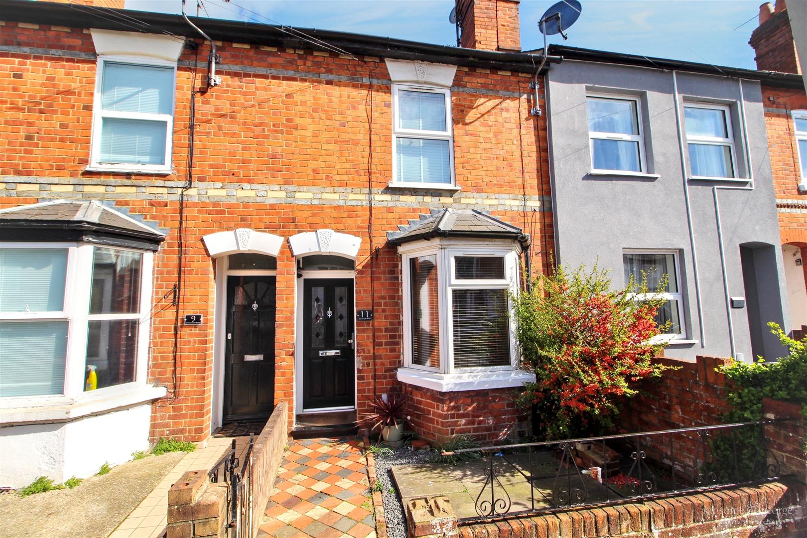 2 bed property in Connaught Road, Reading